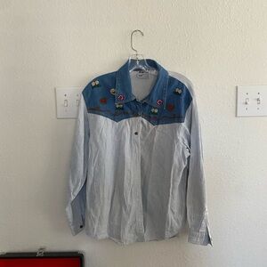 Vintage embroidered denim shirt- western